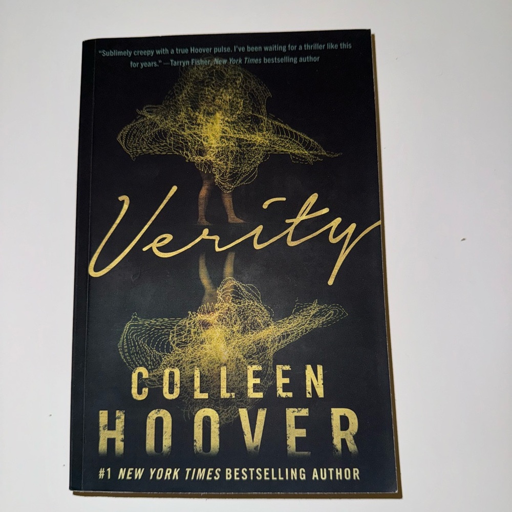 3/10$ Bundle - Verity by Colleen Hoover